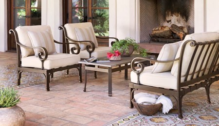 مبلمان چوبی، رزین یا فلزی؟