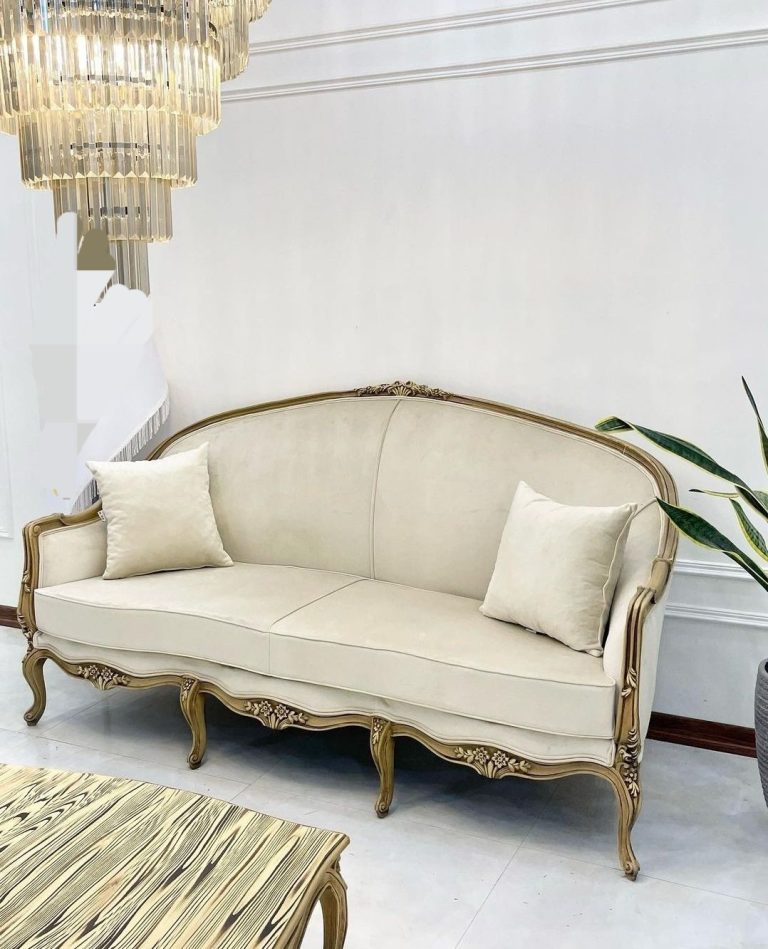 مبل کلاسیک مدل نووین