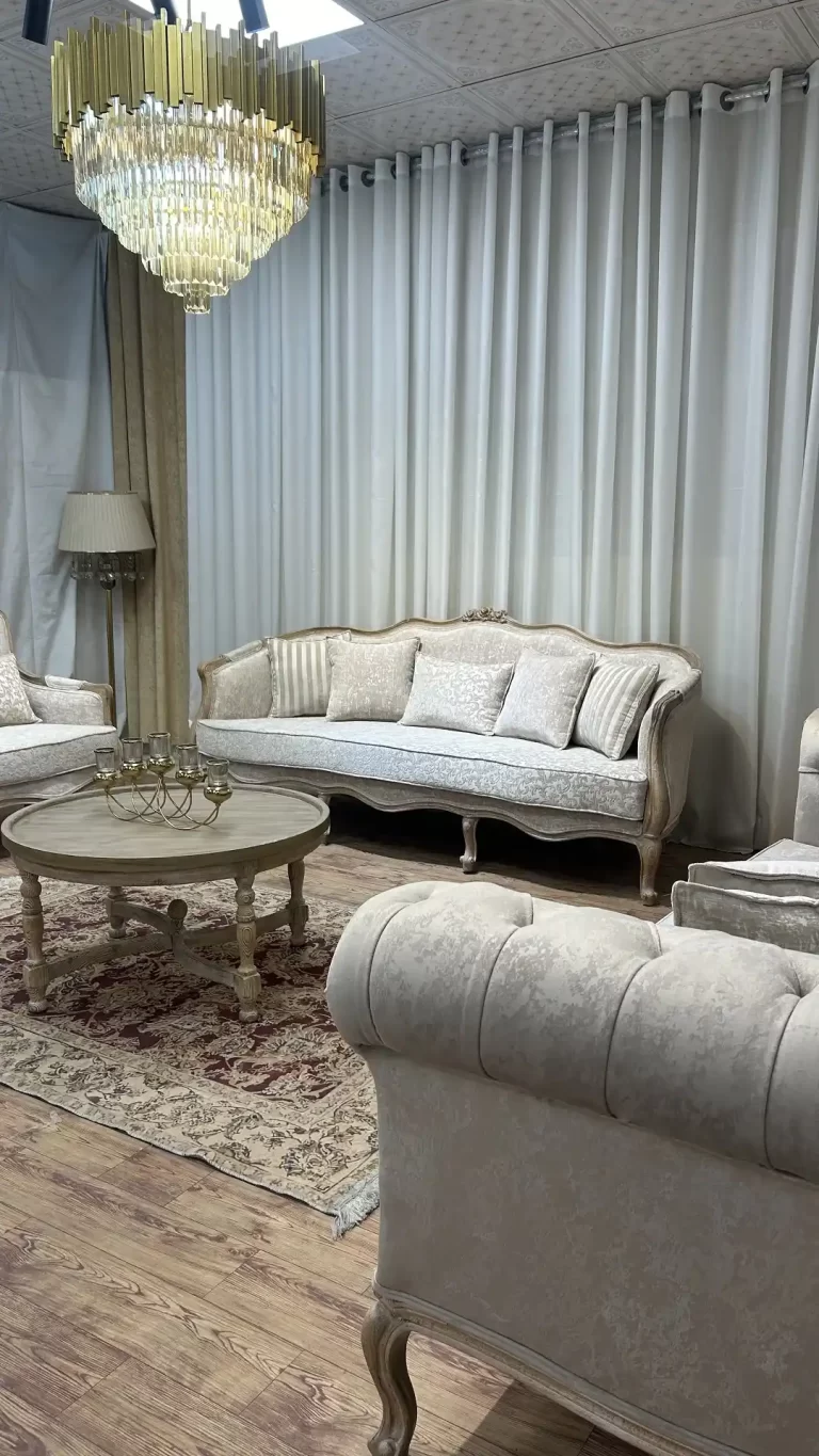 مبل کلاسیک مدل ۳ گل ابزاری